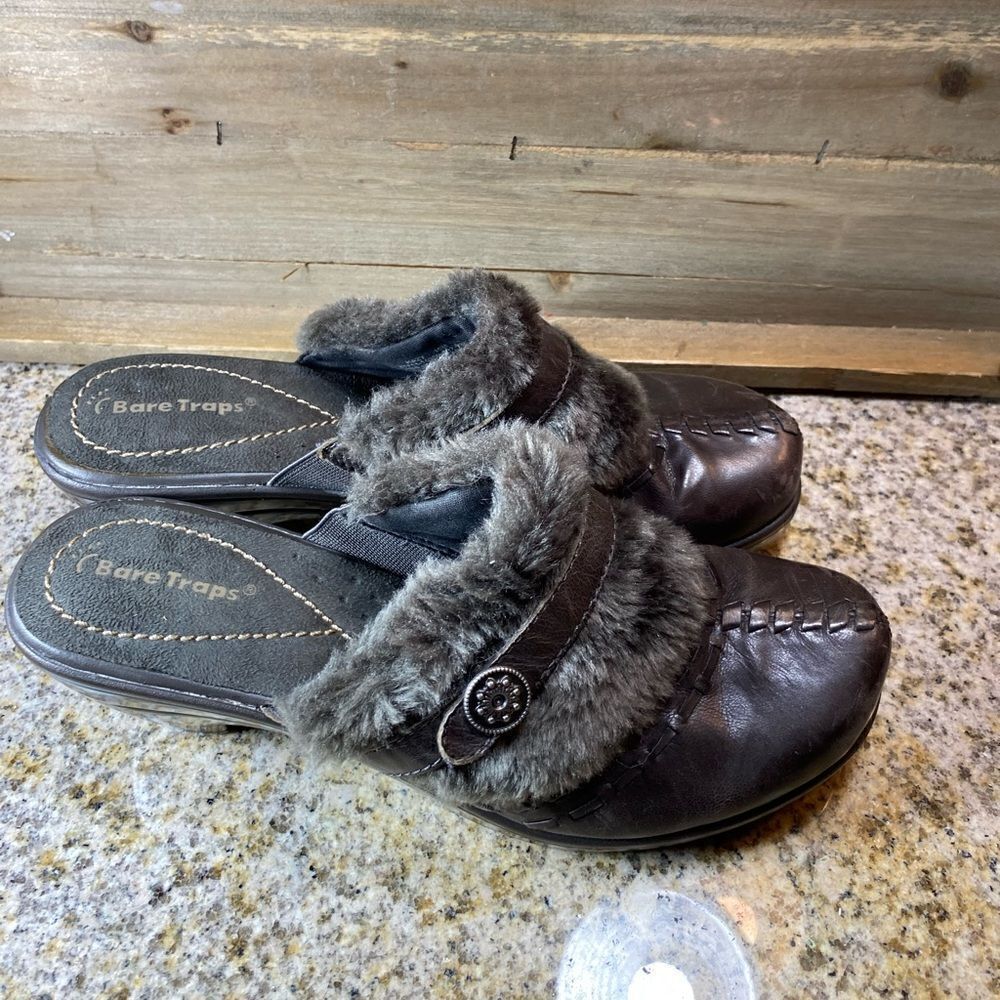✅BareTraps slip on fur mule clogs